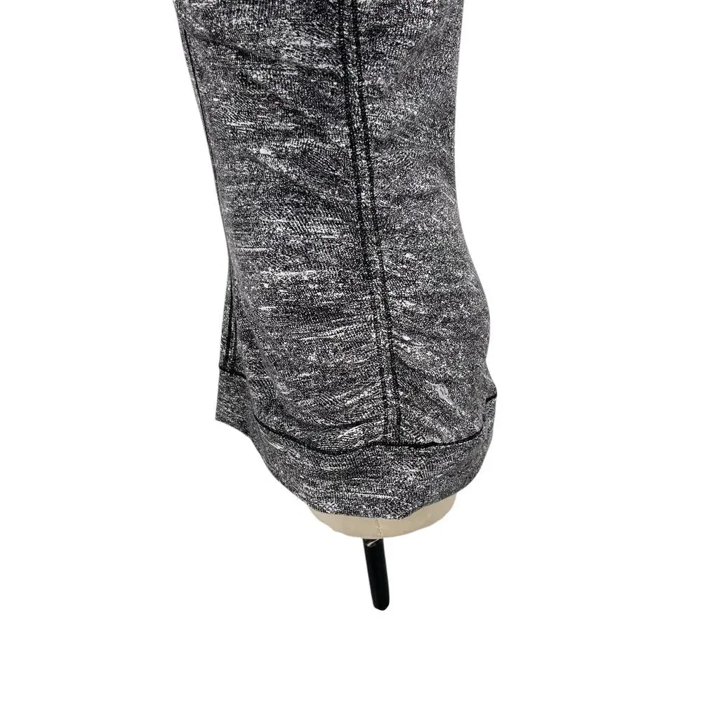 Lululemon Cypress Kiss 1/2 Zip Top Sweatshirt Rush Jacquard Black White‎ Size 10